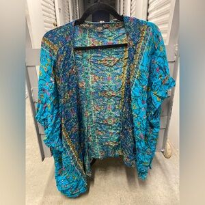 Lola P Open Front Short Sleeve Blue Floral-Print Patterned Kimono